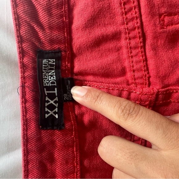 RED DENIM SHORT SZ 28 - Picture 8 of 9